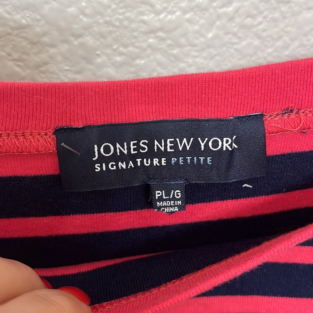 Striped tee with button detailing - Picture 2 of 5